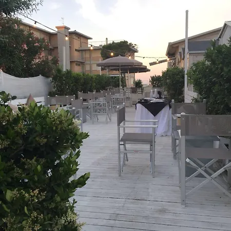 Hostel Stella Marina *