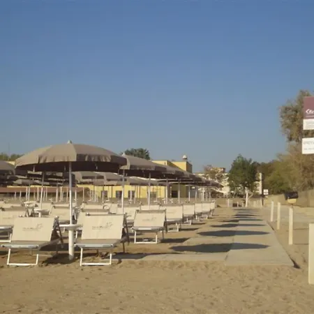 Stella Marina Hostel *