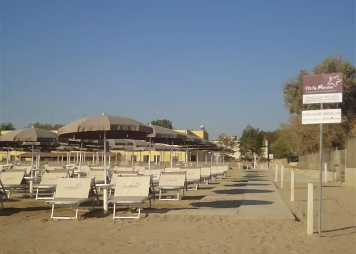 Stella Marina Hostel *