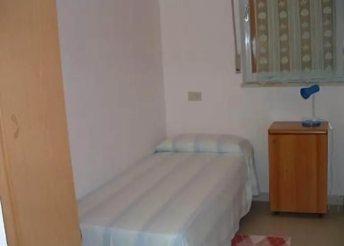 Stella Marina بيت شباب